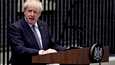 Britannian pääministeri Boris Johnson ilmoitti eroavansa konservatiivipuolueen johtajan paikalta sekä pääministerin virasta pääministerin virka-asunnon edessä Downing Street 10:ssä 7. heinäkuuta 2022.