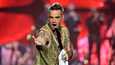 Robbie Williamsilla on supliikki hallussa. XXV-juhlakiertueen konsertissakin puhetta piisasi melkein yhtä paljon kuin laulua.