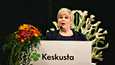 eskustan puheenjohtaja ja valtiovarainministeri Annika Saarikko puhuu keskustan puoluekokouksessa Lappeenrannassa 11. kesäkuuta 2022.