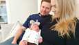 Nokian Harjuniityssä asuvat Laura ja Mika Nygård saivat vuoden 2023 ensimmäisen nokialaisen vauvan. Tyttövauva syntyi uudenvuodenpäivänä 1. tammikuuta.