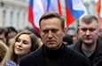Saksalaislääkärit löysivät Venäjän oppositiojohtaja Aleksei Navalnyn elimistöstä todisteita hermomyrkystä. Saksan liittokansleri Angela Merkel vaatii, että Venäjä vastaa kysymyksiin tapauksesta. 