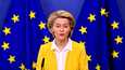 Euroopan komission puheenjohtaja Ursula von der Leyen totesi olevansa tyytyväinen, että sopuun ilmastolaista päästiin. Puheenjohtaja von der Leyen kuvattuna komissiossa 14. huhtikuuta. 