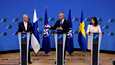 Suomen ulkoministeri Pekka Haavisto (vihr) ja Ruotsin ulkoministeri Ann Linde allekirjoittivat Natoon liittymispöytäkirjat Brysselissä, Naton päämajassa. Naton pääsihteeri (keskellä) korosti Suomen ja Ruotsin vahvistavan puolustusliittoa.
