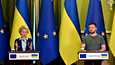 Komission puheenjohtaja Ursula von der Leyen kävi 11. kesäkuuta Kiovassa pohjustamassa EU:n päätöstä Ukrainan jäsenehdokkaan asemasta. Oikealla Ukrainan presidentti Volodymyr Zelenskyi.