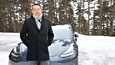Toni Torikka ajoi viime vuonna kuusi kertaa Tampereelta Ylläkselle sähköautolla. ”Talvella pitkällä matkalla pitää hyväksyä se, että pysähdyksiä on muutama enemmän”, hän neuvoo.