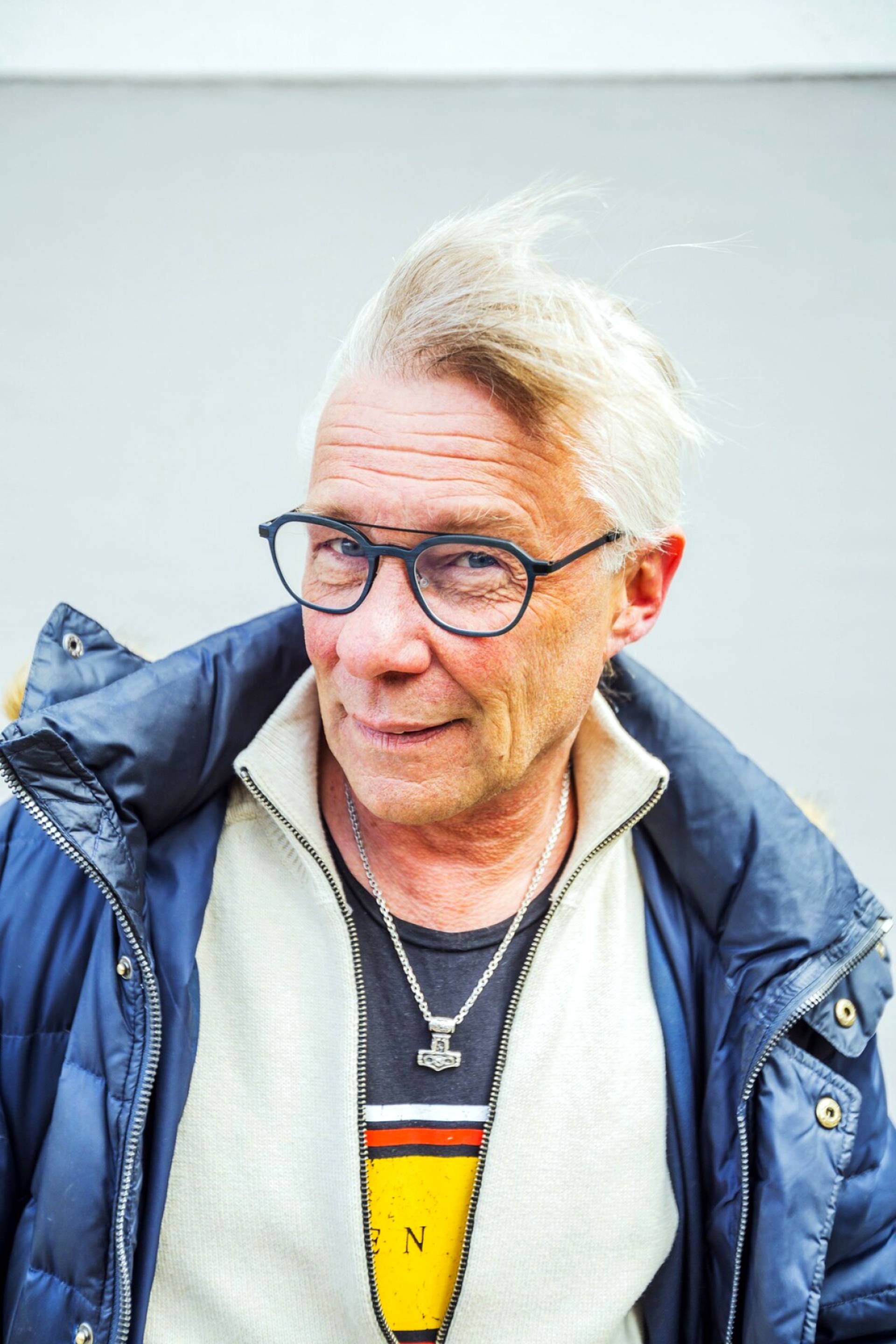 Koskilaislähtöinen Heikki Paavilainen on tehnyt yli 40 vuoden monipuolisen uran teatterialalla.
