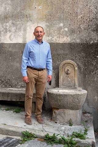 Villars sur Varin pormestari René Briquetti toivoo, että kylän asukkaat käyttäisivät vettä säästeliäästi