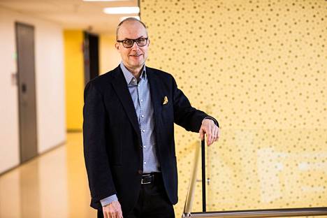 Virologian professorin Heikki Hyödyn mukaan koronapandemian aikainen eristys on vaikuttanut ihmisten immuunipuolustukseen. Hyöty kuvattiin helmikuussa 2022.