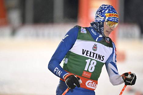 Eero Hirvonen oli pettynyt hiihtäjä Kuusamon Rukalla.