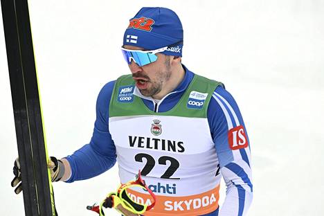 Ristomatti Hakola kilpailee sunnuntaina Lahdessa 20 kilometrin yhteislähdössä ja sen jälkeen ensi viikolla sotilaitten MM-kisoissa Ruotsissa.