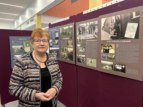 Niina Korpelainen vieraili Eurajoella avaamassa inkeriläisistä kertovan valokuvanäyttelyn. Korpelainen on kotoisin Eurajoelta ja hänen vanhempansa tulivat Eurajoelle sotaa pakoon 1943.