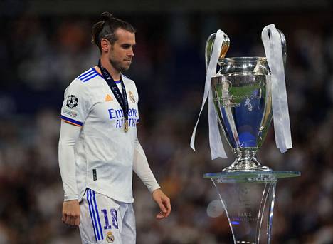 Gareth Bale voitti viimeisen pokaalinsa Real Madridissa toukokuussa, kun joukkue kukisti Liverpoolin Mestarien liigan finaalissa.
