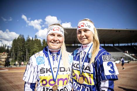 Emilia ja Annika Linna kohtasivat Itä–Lännessä. Emilialle valinta oli viides, Annikalle ensimmäinen.