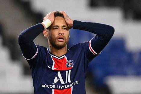 Paris Saint-Germainissa pelaava Neymar joutuu lokakuussa oikeuteen.
