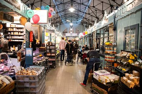 Tampere Market Hall is the place to be in the early mornings, says Timo Jutila. 