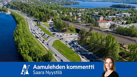 Vaitinaron liittymä on tunnettu liikenteen pullonkaula Tampereella. Liittymän yllä kuvattiin 3. kesäkuuta 2020. 