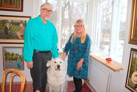 Yhdysvalloista kotikuntaansa palanneet Charles ja Karla Kiheri aikoivat nostaa tavallista enemmän käteistä hakeakseen koiransa hoitolasta.