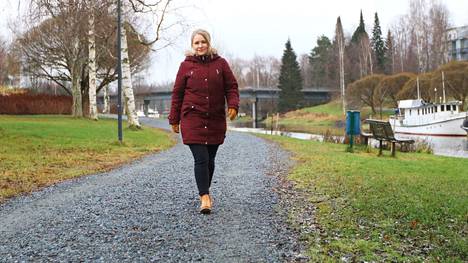 Tiina Karttunen opiskelee hortonomiksi Hämeen ammattikorkeakoulun monimuotolinjalla. Tuore jämsäläinen toivoo, että kaupungista löytyy hänelle harjoittelupaikka ja ehkä jonain päivänä myös koulutusta vastaavaa työtä. 