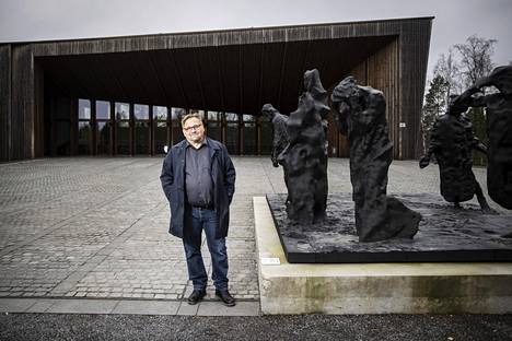 Serlachius-museot tarjoaa taiteen suuria ilmiöitä Mäntässä. Vuonna 2021 ilmiö oli katutaiteilija Banksyn näyttely. Museonjohtaja Pauli Sivosen mukaan erinomainen museo syntyy, kun yhdistetään eri alojen ammattilaisia, laadukas museotyö, matkailukohde ja erottuva sijainti. 