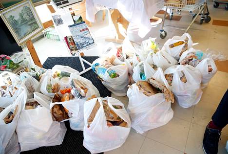 Janakkalan seurakunnan ruoka-avun ajat ovat muuttuneet – Korona lisännyt  avuntarvetta ja vähentänyt jaettavan ruuan määrää - Uutiset - Janakkalan  Sanomat