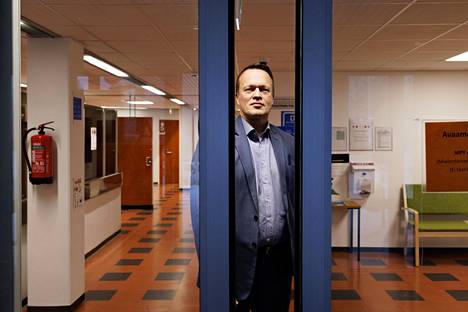 Kanta-Hämeessä rahoituspäätös otettiin tyytyväisenä vastaan. Kuvassa hyvinvointialueen valmistelutoimiston projektijohtaja Jussi Savola.