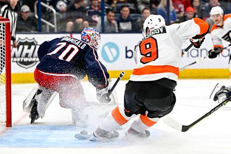 Philadelphia Flyersin Ivan Provorov sai maalin Columbus Blue Jacketsin maalivahdin Joonas Korpisalon ohi. Columbus Blue Jackets otti Philadelphiasta kuitenkin 7–2-voiton. Korpisalo pysäytti ottelussa 32 laukausta.