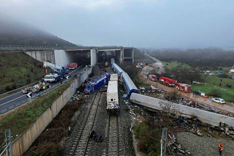 Kreikassa lähellä Lárisan kaupunkia sattui tuhoisa junaturma alkuvuodesta. Turmassa kuoli useita ihmisiä. 