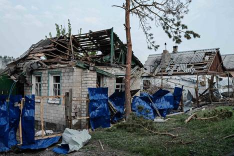 Venäläisten joukkojen tuhoamia taloja Bilogorivkassa Luhanskissa. 