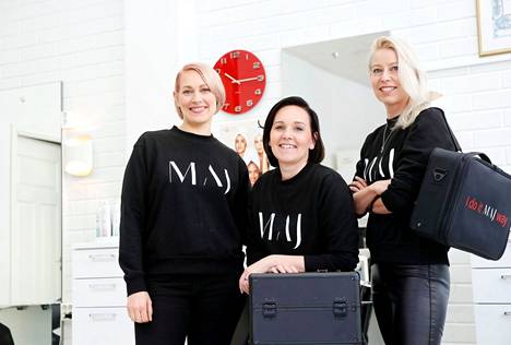 Krista Huhtala-Jenks, Linda Huhtala ja Kati Huhtala pyrkivät kasvattamaan yritystään vauhdilla. Kuva on huhtikuulta 2020.