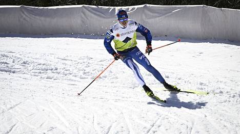 Kansainvälisen hiihtoliiton kilpailujohtaja Michal Lamplot oli pahoillaan Arsi Ruuskasen loukkaantumisesta. Kuvassa Ruuskanen MM-kisojen harjoituksissa.