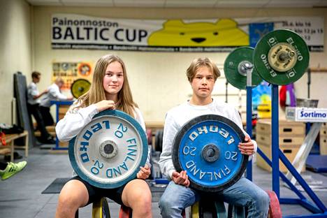 Inka Tiainen ja Eetu Hautaniemi onnistuivat loistavasti nuorten SM-kisoissa. Molemmat tekivät samalla Puolassa elokuussa järjestettävien EM-kisojen A-rajan.