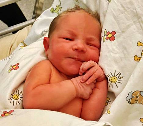 Valkeakosken vuoden 2023 ensimmäisiin kuuluva vauva tuli maailmaan 2. tammikuuta. Hän syntyi kello 02.36 Tampereen yliopistollisen sairaalan synnytysosastolla Janni Forsbergille ja Roy Turuselle. 