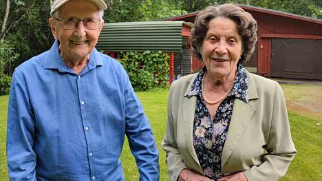Haapamäellä asuvat Rafael ja Terttu Ylä-Soininmäki ovat olleet naimisissa 70 vuotta. Heidät vihittiin 5. heinäkuuta 1952, kun Rafael oli 23-vuotias ja Terttu 22.