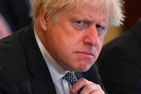 Omien kritiikki on viime päivinä ollut kovaa. Boris Johnson on eroamassa konservatiivipuolueen johdosta.
