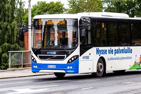 Valkeakoski liittyi Tampereen seudun joukkoliikenteen Nysse-järjestelmään kesän 2021 alussa, mutta esimerkiksi liityntäpysäköintiä ei aloitteen mukaan ole vielä selkeästi opastettu.