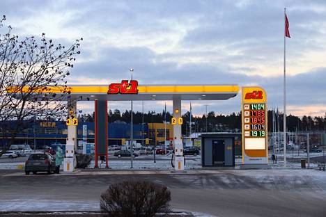 Itäniityntiellä on Raision uusin biopolttoainetta myyvä kylmäasema.