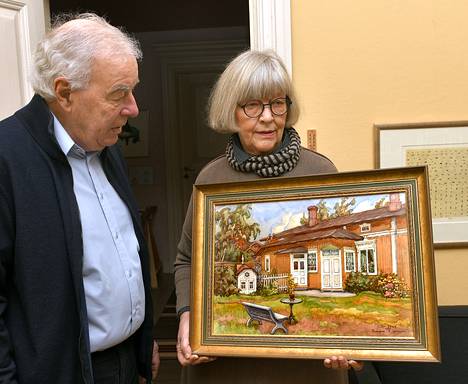 Vihtori Ylinen maalasi Taaria esittävän taulun vuonna 1929. Aspolat saivat sen talossa aikoinaan asuneelta mieheltä. –Sovimme niin, että maalaus jää meidän jälkeemme talon seuraaville asukkaille.