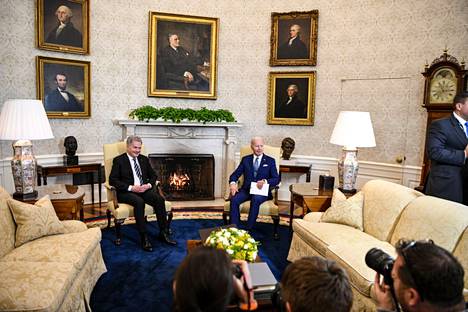 Presidentti Sauli Niinistö tapasi Yhdysvaltain presidentti Joe Bidenin Valkoisessa talossa maaliskuun alussa viime vuonna. Venäjä aloitti laajamittaisen hyökkäyssodan Ukrainassa 24. helmikuuta.