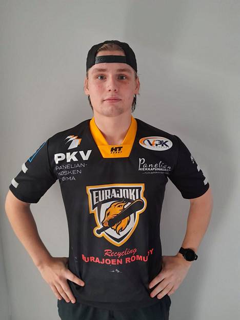 Atte Piisi jatkaa peliuraansa miesten suomensarjassa, mutta ei kasvattajaseurassaan UPV:ssa. Hän pelaa ensi kaudella Eurajoen Veikoissa.