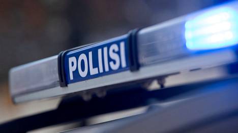 Valtatiellä 18 sattuneesta kahden henkilöauton törmäyksestä aiheutui hetkellistä haittaa Jyväskylään päin menevän ajokaistan liikenteelle. Toinen ajoneuvoista lähti pois onnettomuuspaikalta ennen viranomaisten saapumista.