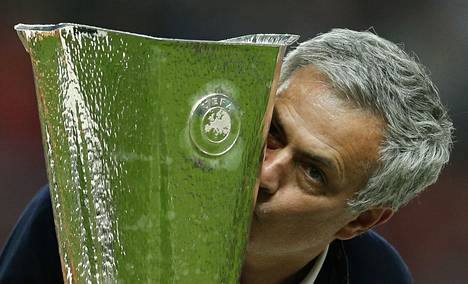 Mourinho on voittanut urallaan lukuisia liigamestaruuksia sekä Mestarien liigan, Eurooppa-liigan ja Konferenssiliigan.