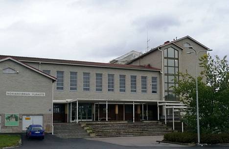 Poliisia ovat työllistäneet Nokian, Ylöjärven ja Pirkkalan alueella muun muassa ilmoitukset häiriöistä Nokianvirran koulun pihalla.