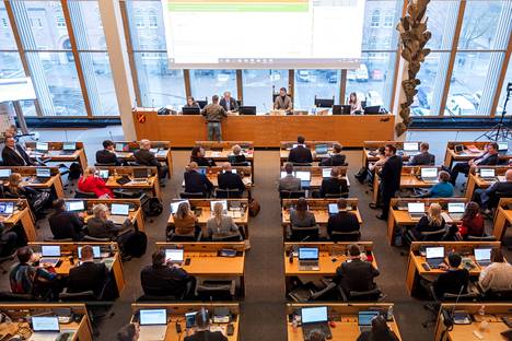 Tampereen kaupunginvaltuusto käsitteli pitkässä kokouksessaan pormestarin budjettiehdotusta 14. marraskuuta. 