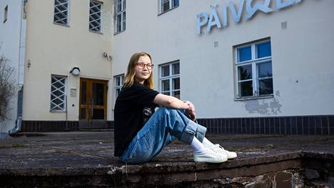 Päivölän opiston matematiikkalinjalla opiskeleva Usva Kangas valmistuu nyt ylioppilaaksi. Hänen opiskelu-urakkansa on ollut varsin tiukka kahden viime vuoden aikana.
