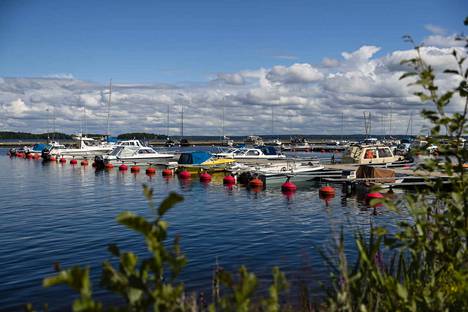 Tampereen kaikki venepaikat varataan jatkossa sähköisesti.
