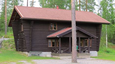 Majoitusrakennus Arvinmaja on rakennuksista vanhin jo vuodelta 1955 Kalliolan leirikeskuksessa.