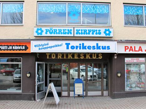Kirpputoritoiminta jatkuu Torikeskuksessa tutuissa tiloissa, kun toukokuun alussa ovensa avasi Pörren Kirppis.