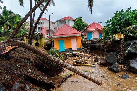 Lauantaina 17. syyskuuta otettussa kuvassa näkyy Fionan aiheuttamia tuhoja Capesterre-Belle-Eaussa Guadeloupen saarella.