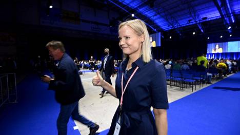 Perussuomalaisten uusi puheenjohtaja on Riikka Purra. Puheenjohtajasta päätettiin perussuomalaisten puoluekokouksessa Seinäjoella 14. elokuuta 2021.