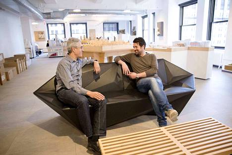 Arkkitehdit Stefan Blach (vas.) ja Johan van Lierop ovat olleet mukana alusta alkaen Tampereen hankkeen suunnittelussa, eli seitsemän vuotta. Tampereen suurhanketta miehet suunnittelevat Manhattanin eteläkärjessä World Trade Centerin naapuristossa.